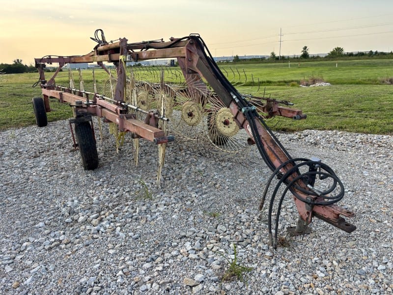 Lely 12 Wheel Equipment Image0