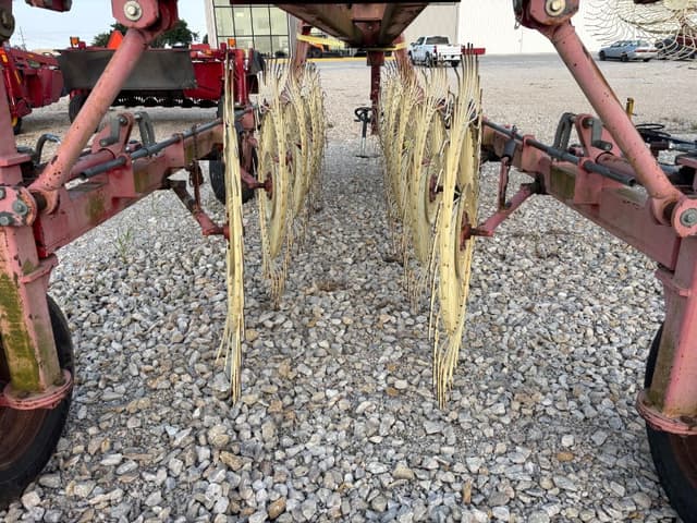 Image of Lely 12 Wheel equipment image 2