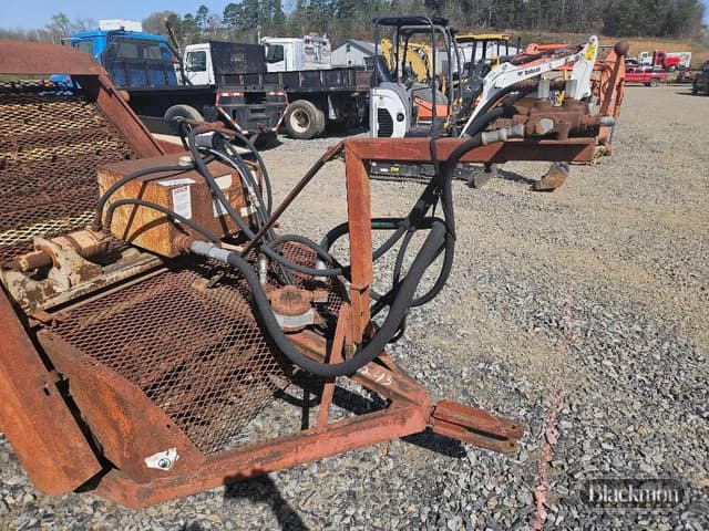 Image of Lewis Brothers Poultry Housekeeper equipment image 1