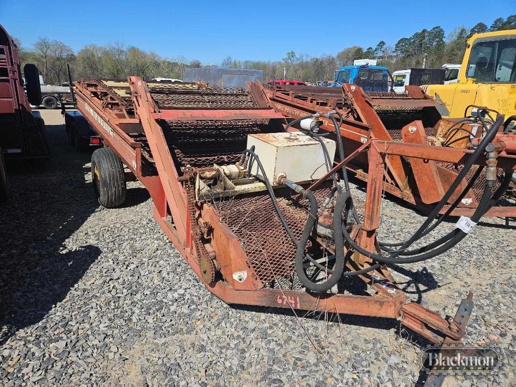 Image of Lewis Brothers Poultry Housekeeper Primary image