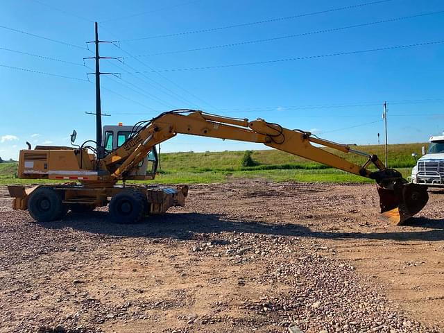 Image of Liebherr 902 equipment image 2