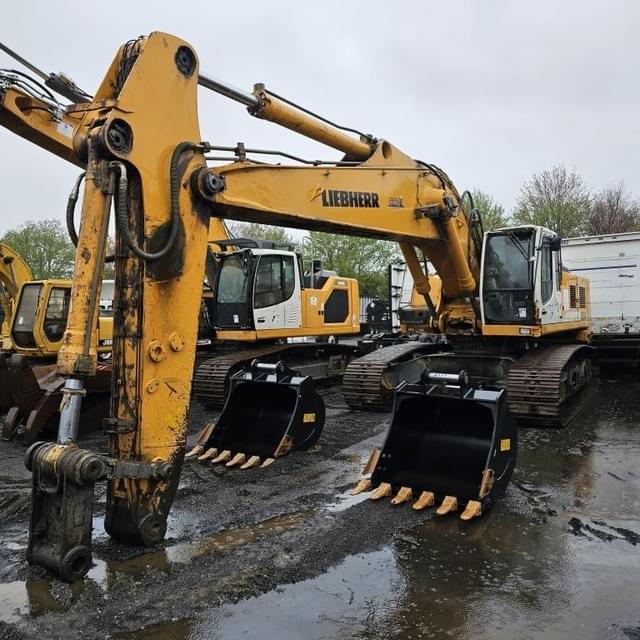 Image of Liebherr 954 equipment image 1