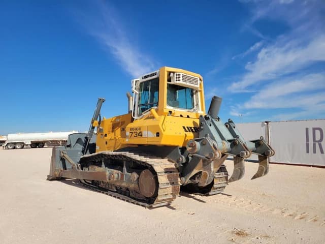 Image of Liebherr 734 equipment image 2