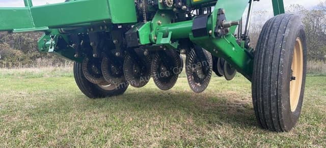 Image of Great Plains 706NT equipment image 2