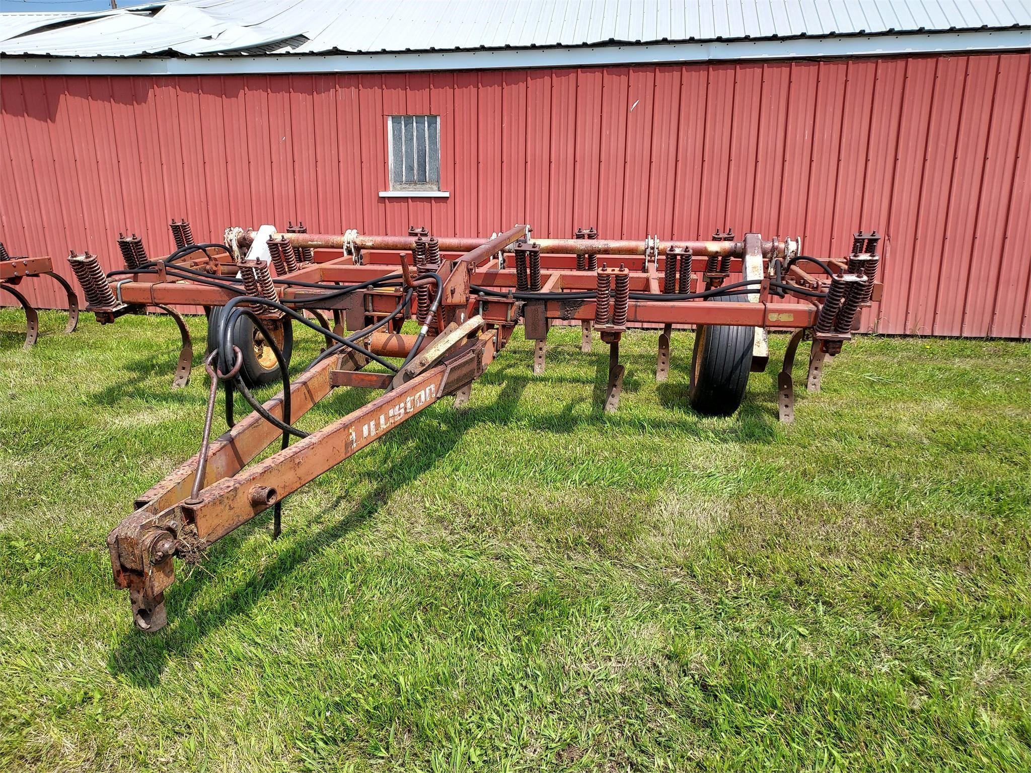 Main image Lilliston 7600