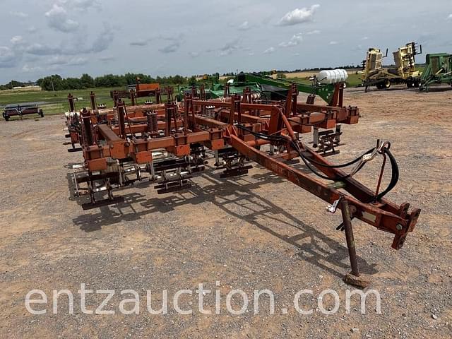 Image of Lilliston 7600 equipment image 1