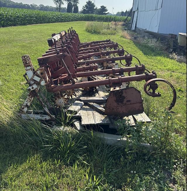 Image of Lilliston RC6 equipment image 2