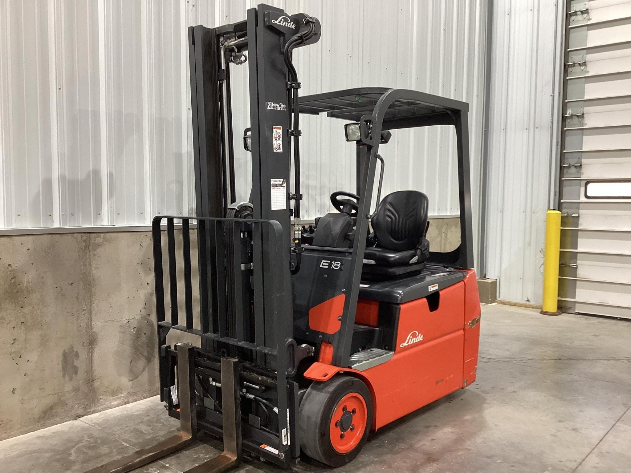 2022 Linde E18 Equipment Image0