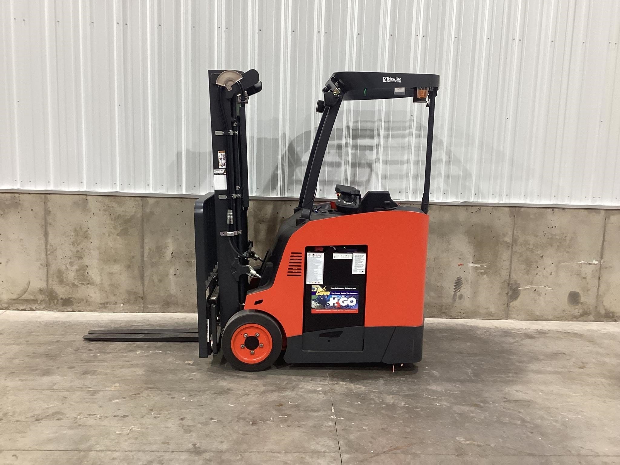 2023 Linde E18S Equipment Image0