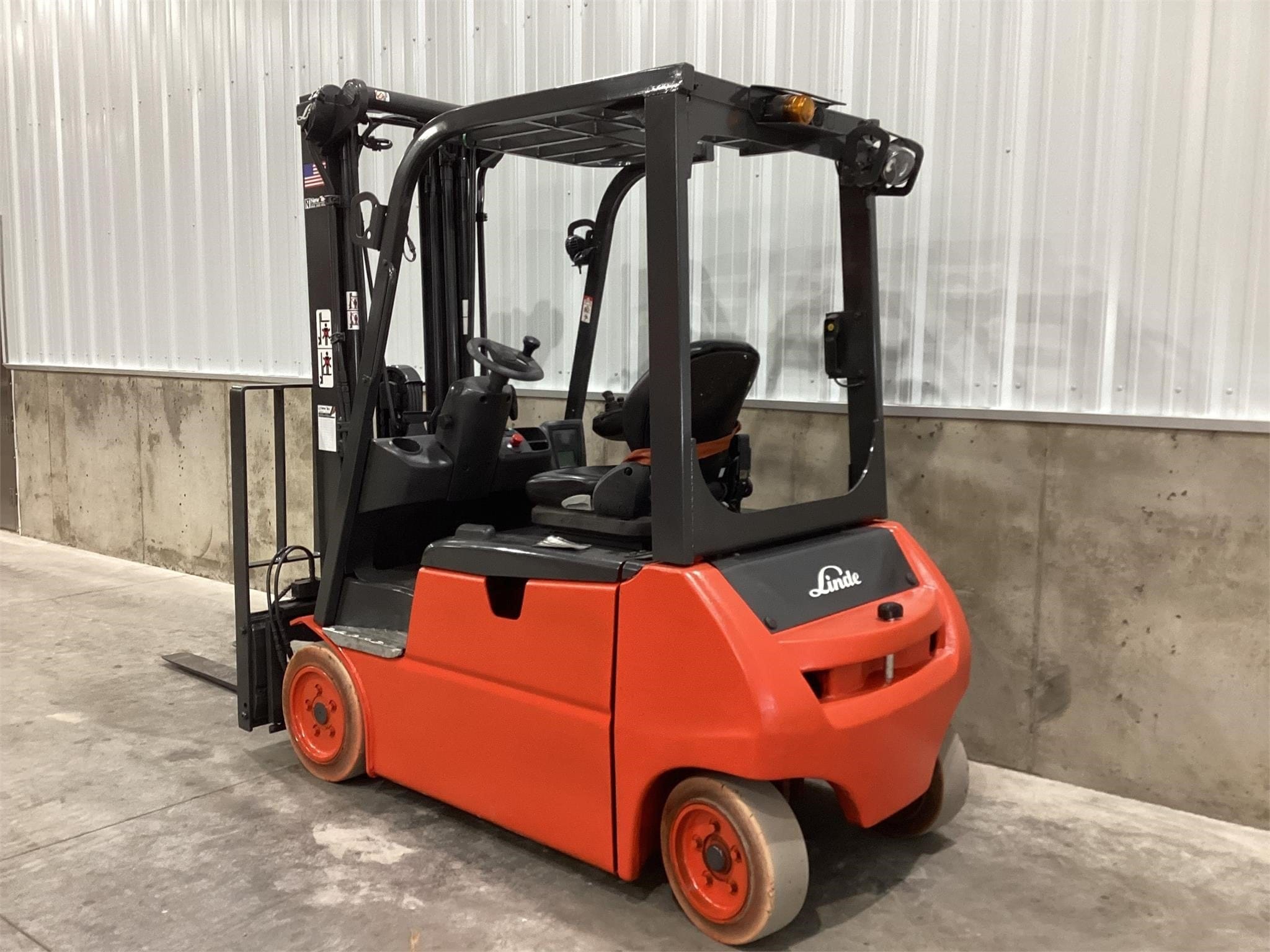 2016 Linde E20 Equipment Image0