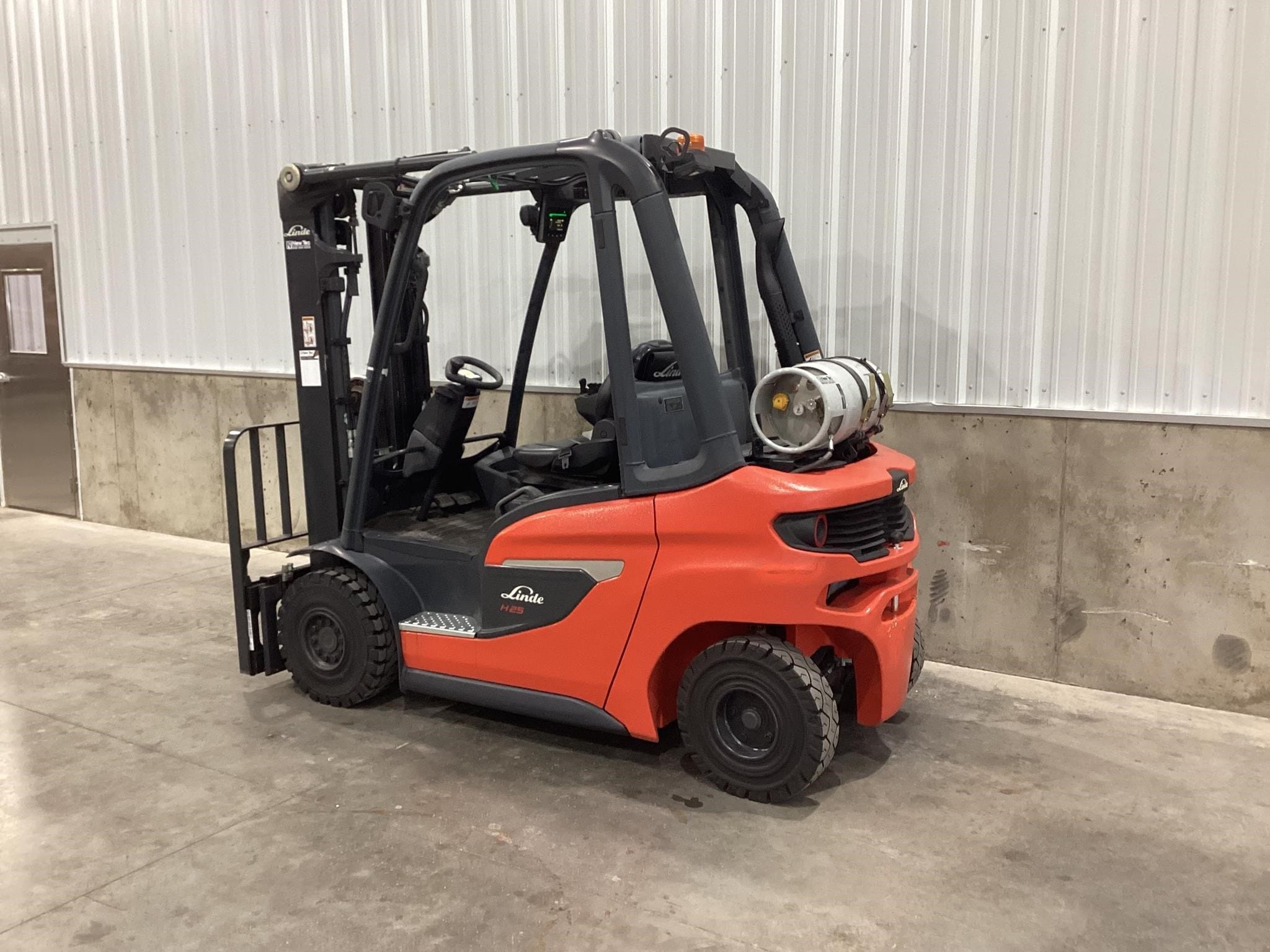 Main image Linde H25T