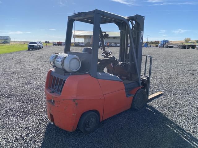 Image of Linde H32CT equipment image 3