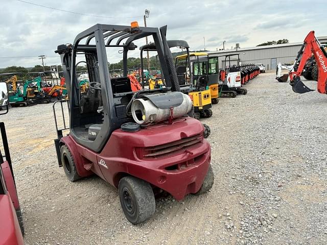Image of Linde H30T-03 equipment image 3