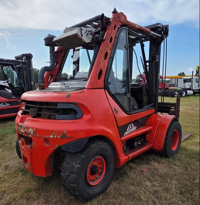 Image of Linde H70D-03 equipment image 4