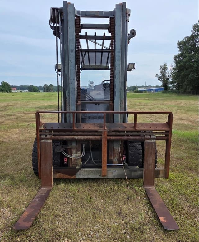 Image of Linde H70D-03 equipment image 1