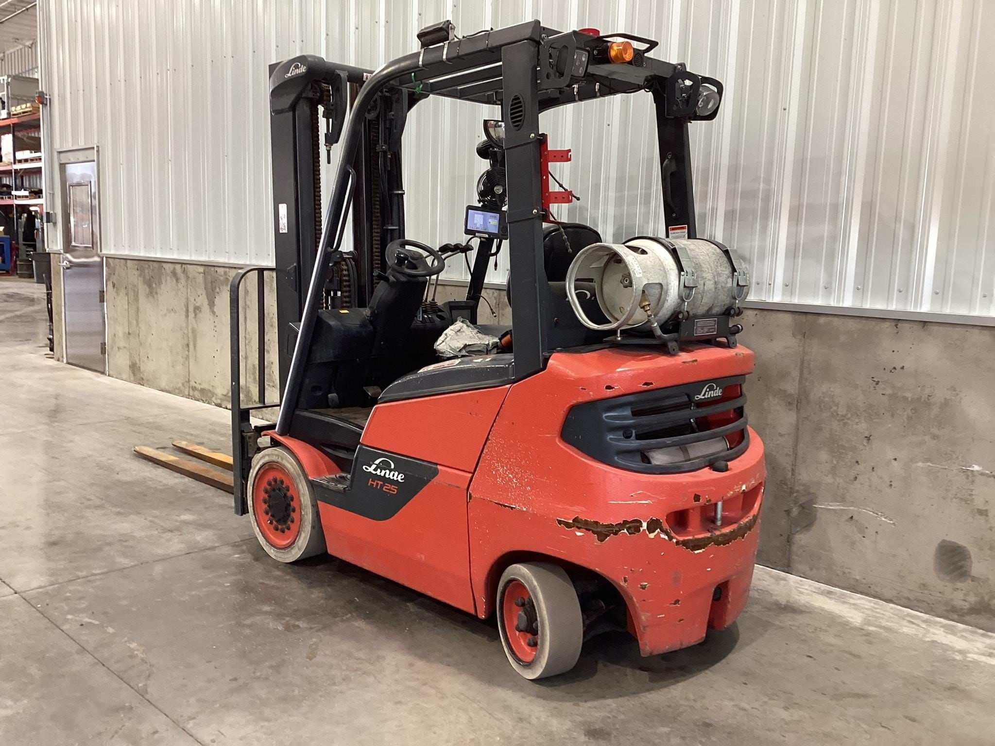 2019 Linde HT25CT Equipment Image0