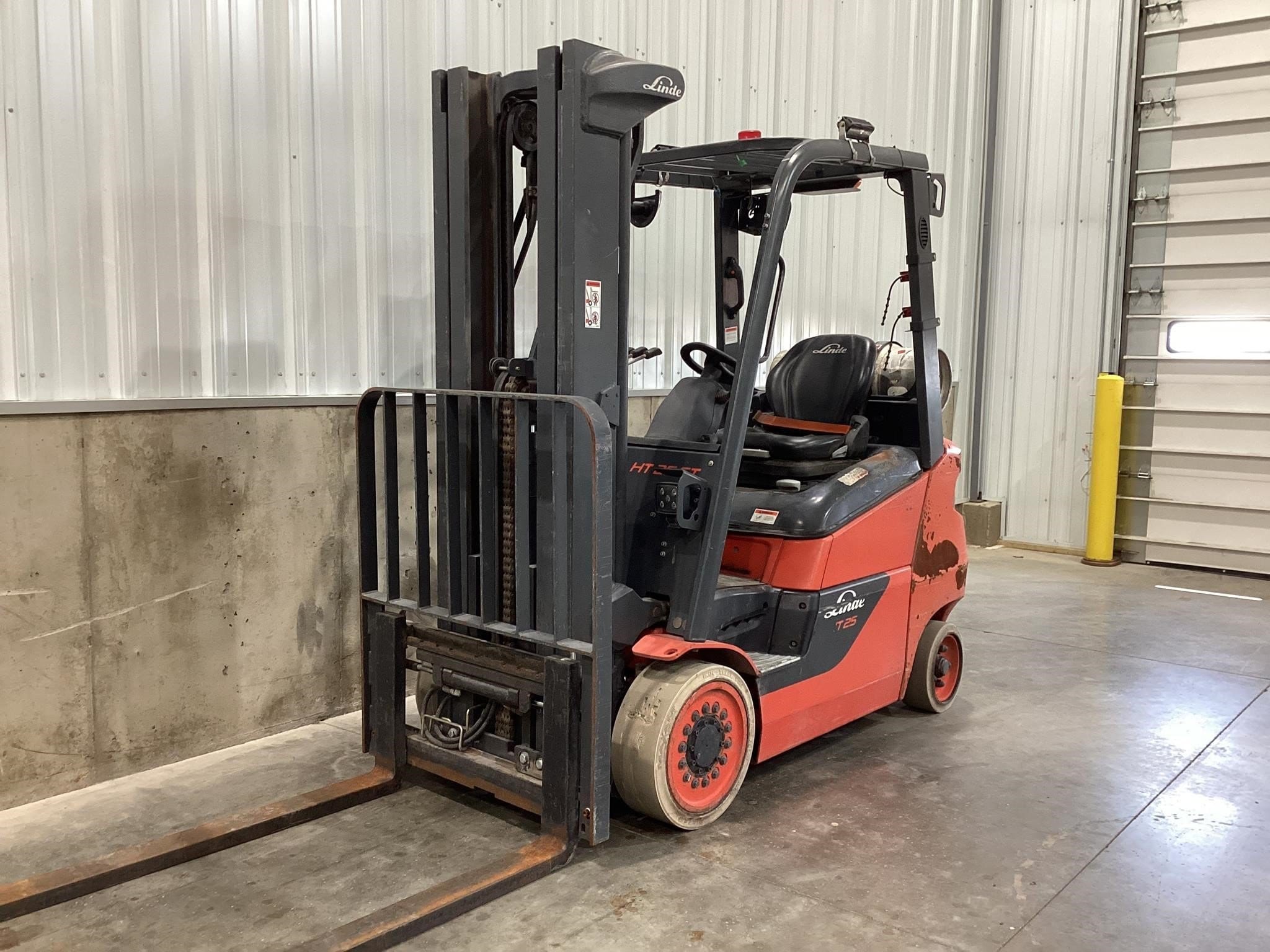 2019 Linde HT25CT Equipment Image0
