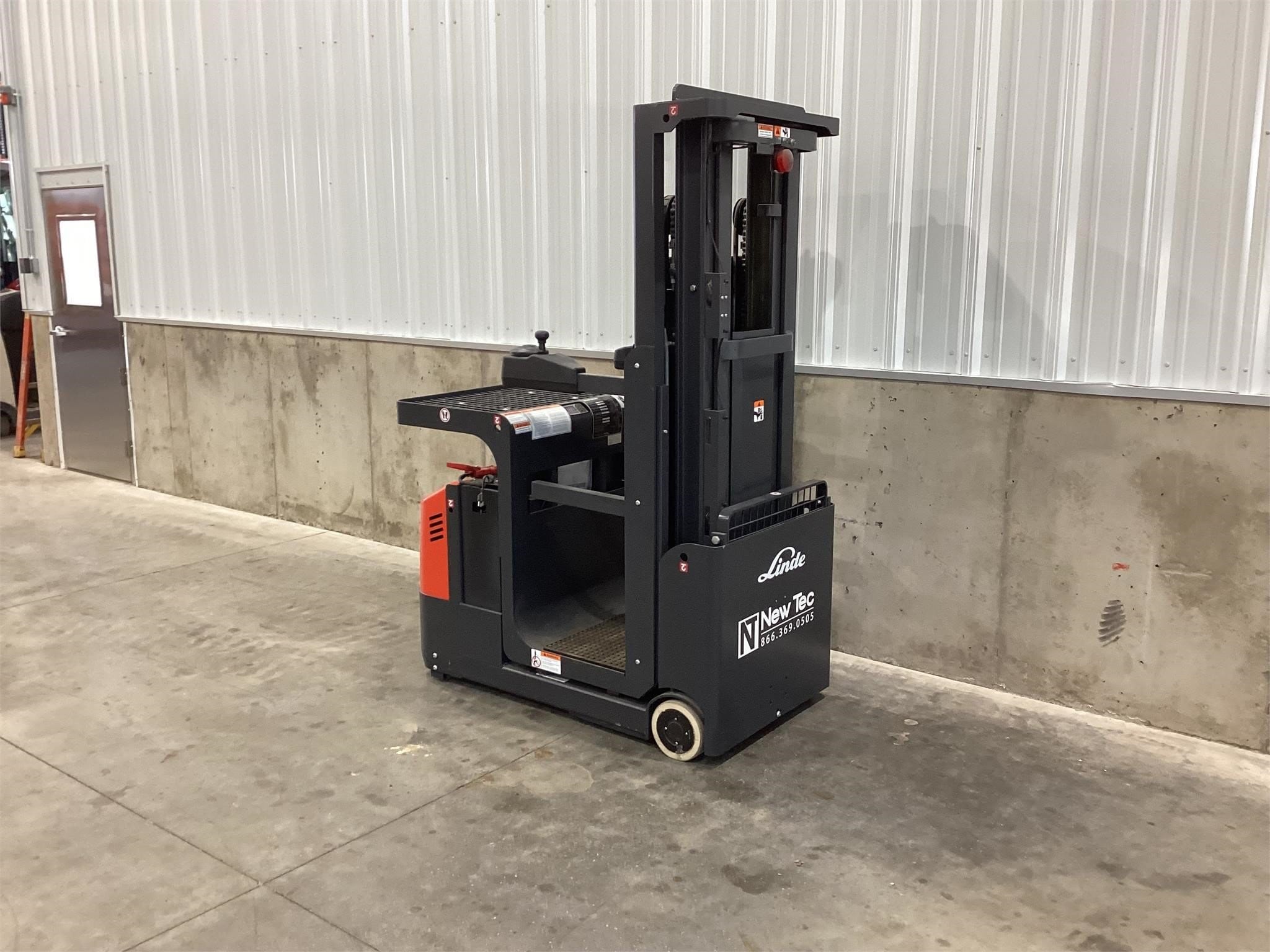 2023 Linde MV05 Equipment Image0