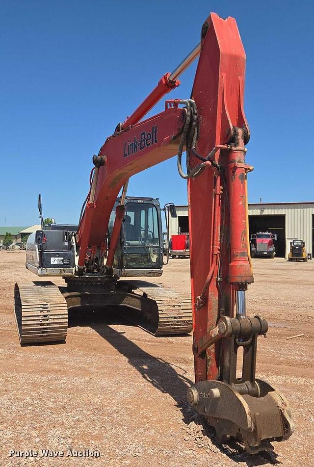 Image of Link-Belt 240X2 equipment image 2