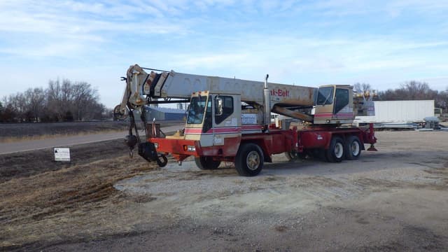 Image of Link-Belt HTC-830 equipment image 1