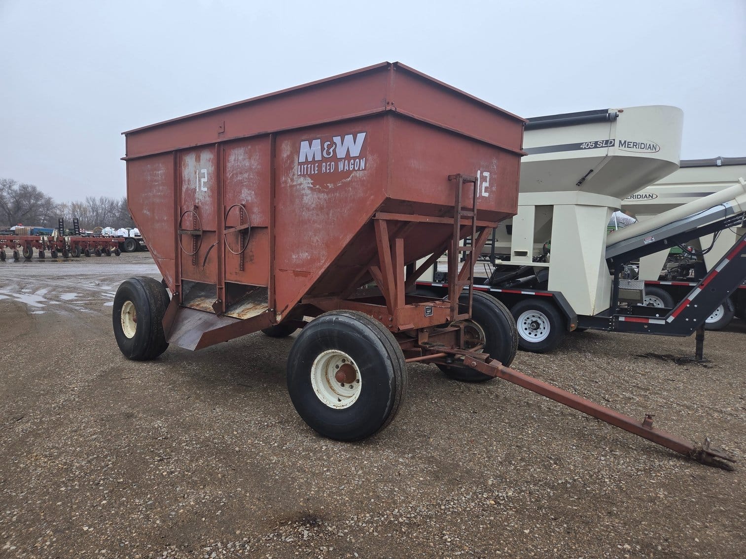 M&W Little Red Wagon Equipment Image0