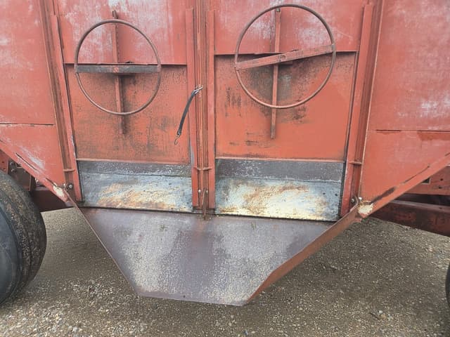 Image of M&W Little Red Wagon equipment image 4