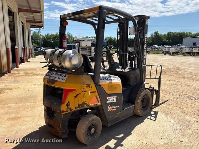 Image of LiuGong CLG2025G equipment image 4