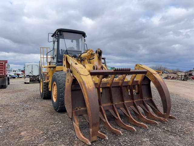 Image of LiuGong CLG842  equipment image 4