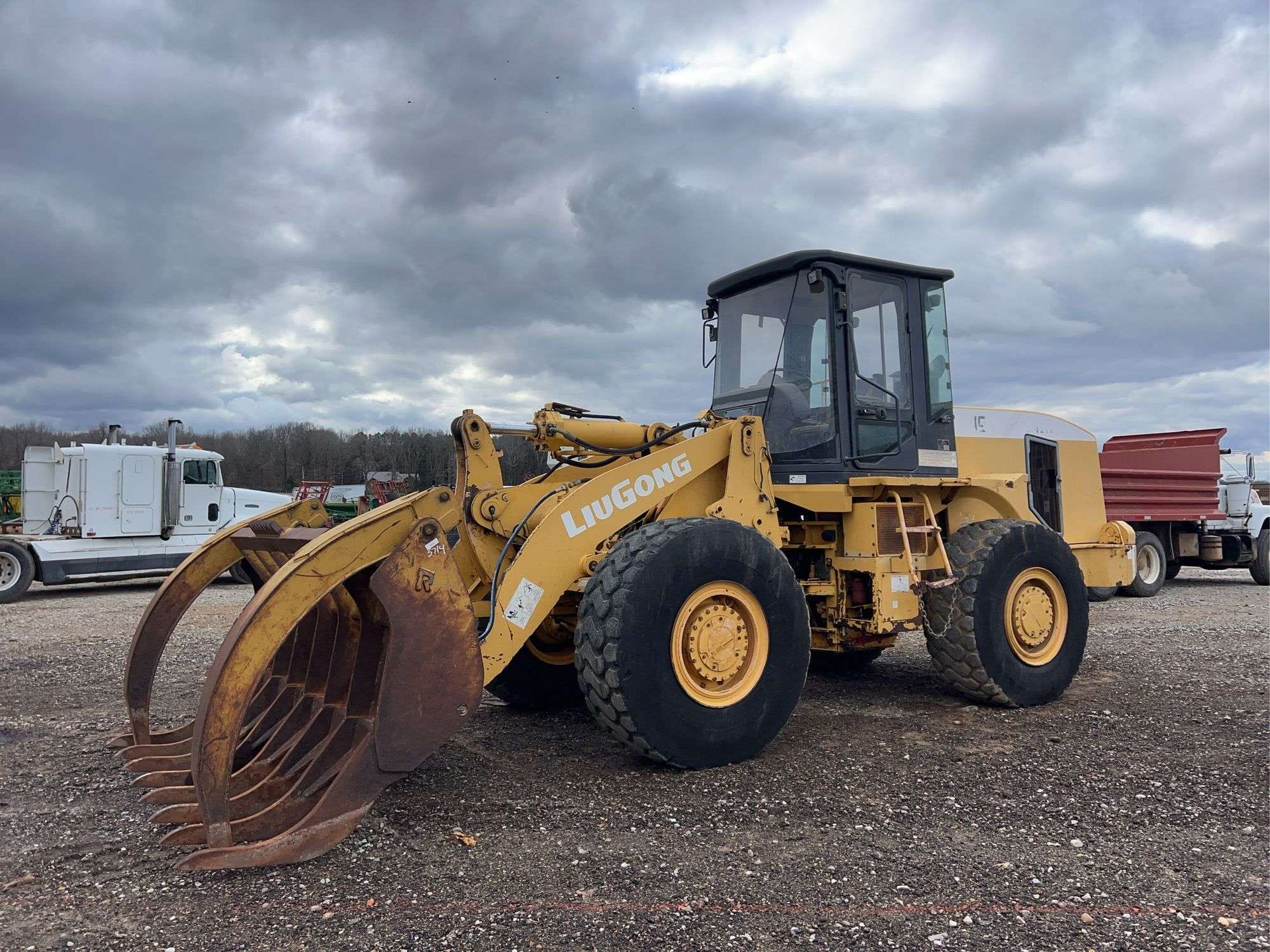 LiuGong CLG842  Equipment Image0