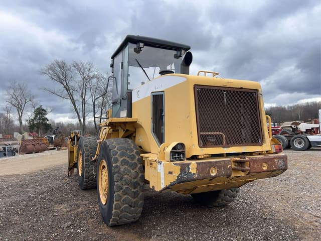 Image of LiuGong CLG842  equipment image 1