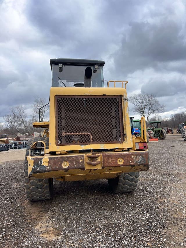 Image of LiuGong CLG842  equipment image 2