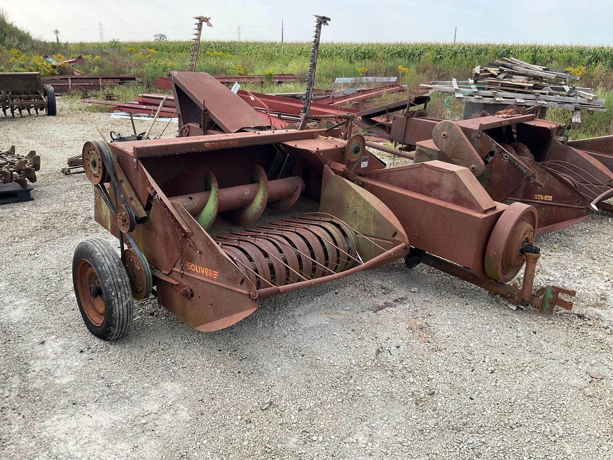 Main image Oliver 50