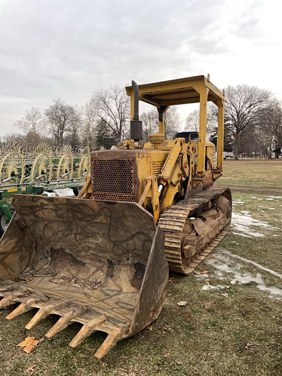 Caterpillar 941 Equipment Image0