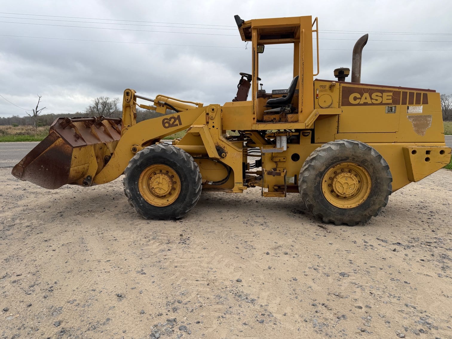 Case 621ZF Equipment Image0