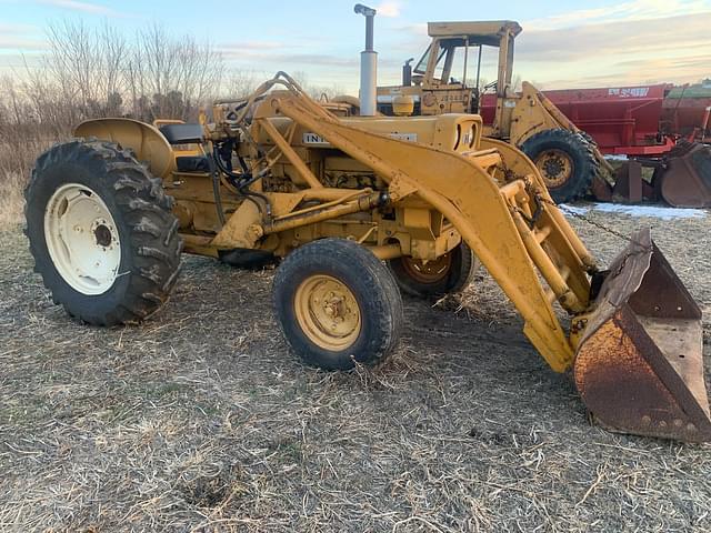 Image of International Harvester 340 equipment image 4