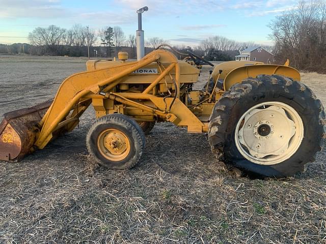 Image of International Harvester 340 equipment image 1