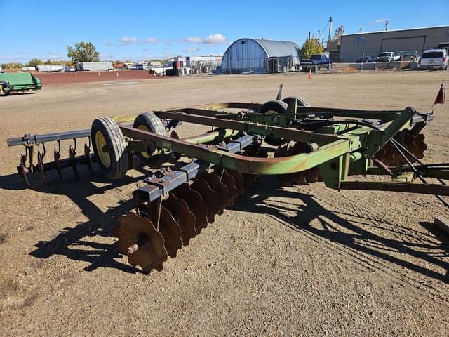 Image of John Deere 210 equipment image 4