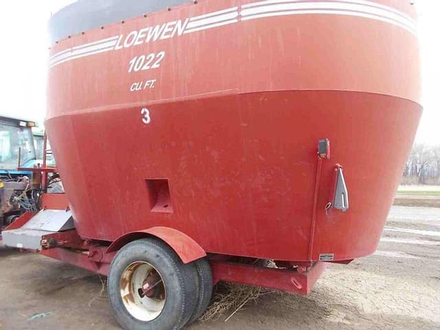 Image of Loewen 1022 equipment image 3