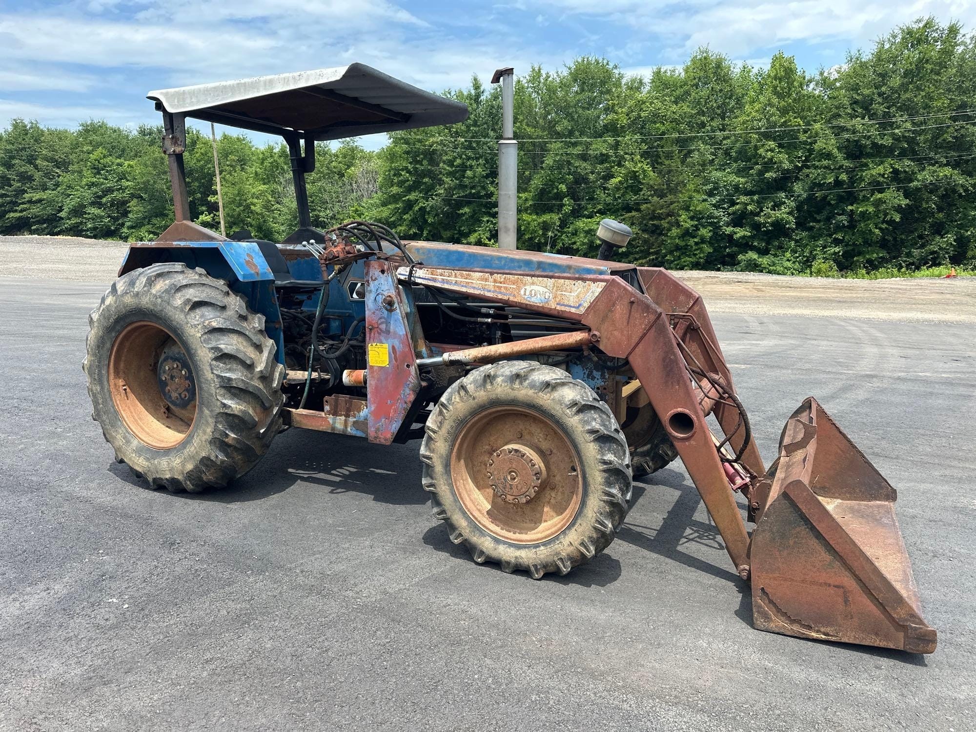 Long 2610 Equipment Image0