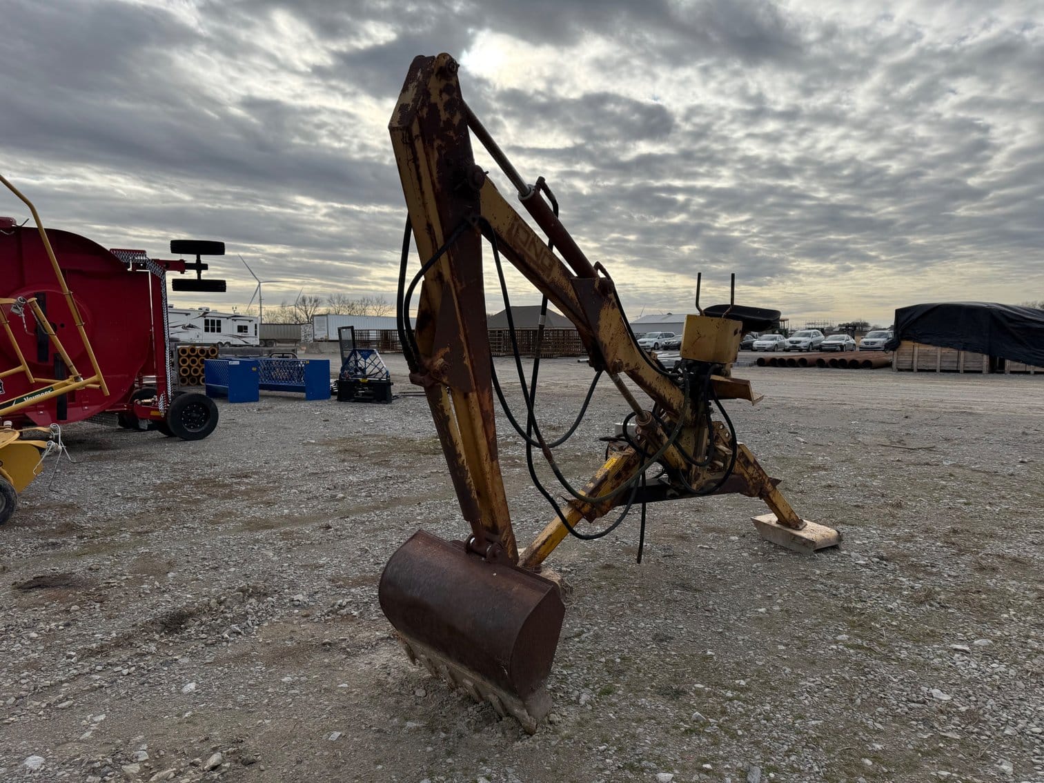 Long I200 Equipment Image0