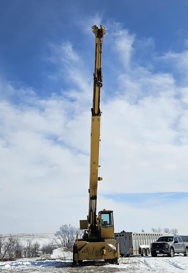 Image of Lorain LRT 200D equipment image 2