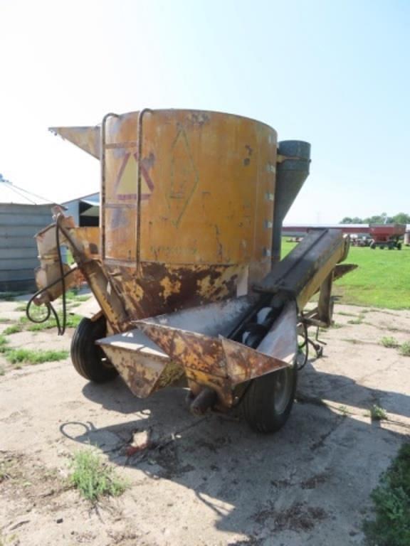 Lorenz 85 Hay and Forage Grinders/Mixers for Sale Tractor Zoom