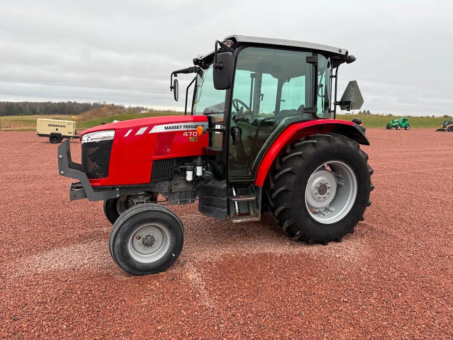 2015 Massey Ferguson 4707 Equipment Image0