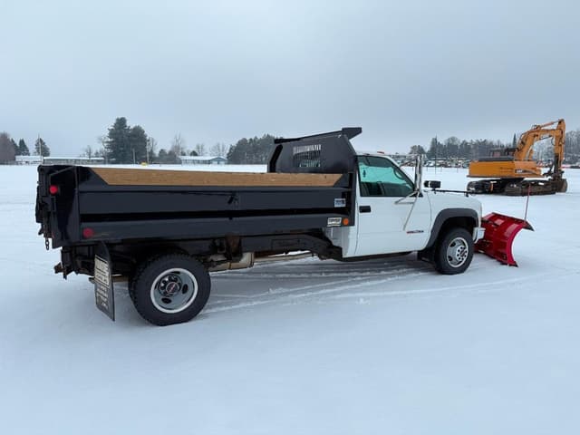 Image of GMC 3500 equipment image 3