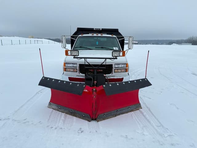 Image of GMC 3500 equipment image 1