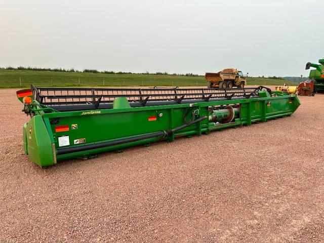 Image of John Deere 635F equipment image 3