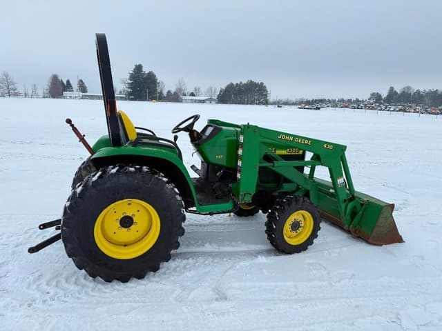 Image of John Deere 4300 equipment image 3