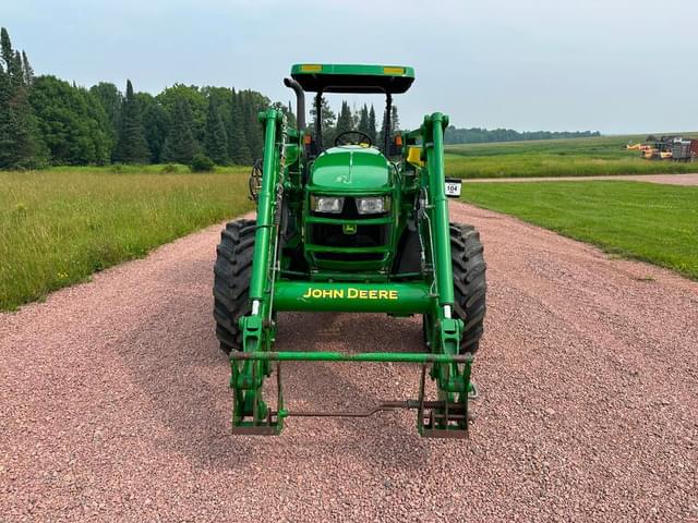 Image of John Deere 5075M equipment image 1