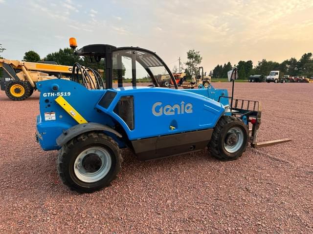 Image of Genie GTH-5519 equipment image 3