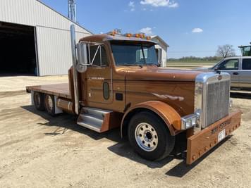 Main image Peterbilt Custom